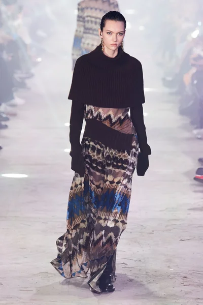 Look 8